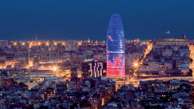 Torre Agbar, l'impactant gratacels barceloní